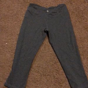 Women’s sports Capri